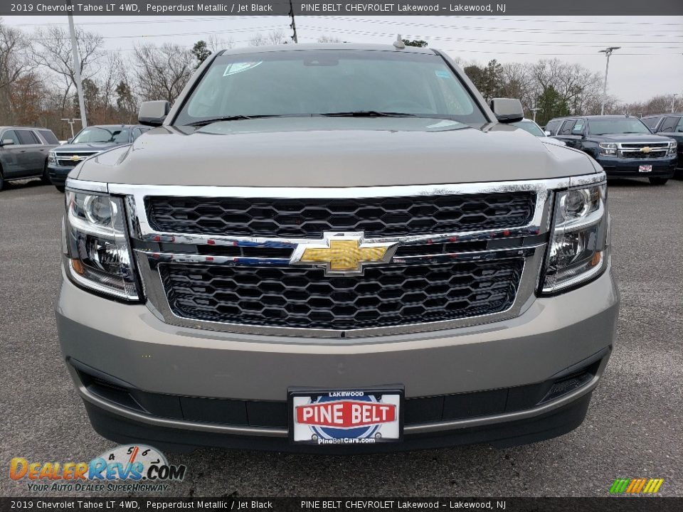 2019 Chevrolet Tahoe LT 4WD Pepperdust Metallic / Jet Black Photo #2