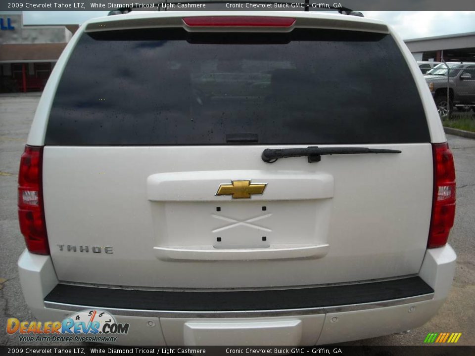 2009 Chevrolet Tahoe LTZ White Diamond Tricoat / Light Cashmere Photo #7