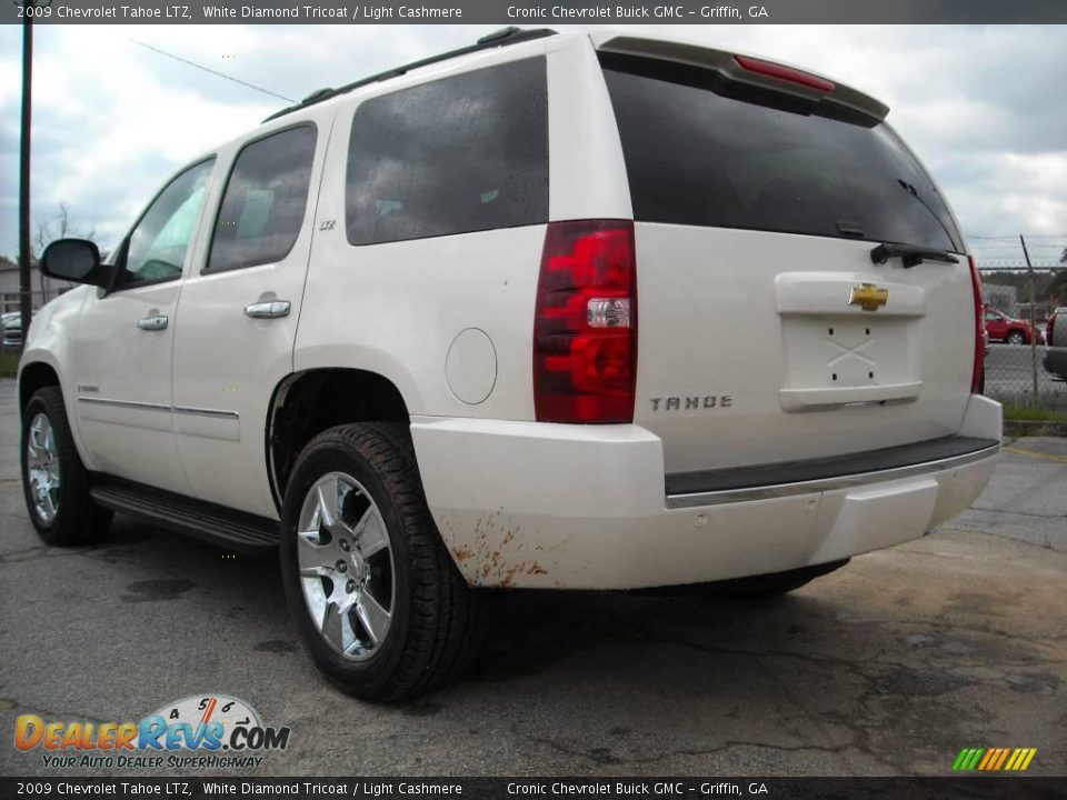 2009 Chevrolet Tahoe LTZ White Diamond Tricoat / Light Cashmere Photo #8