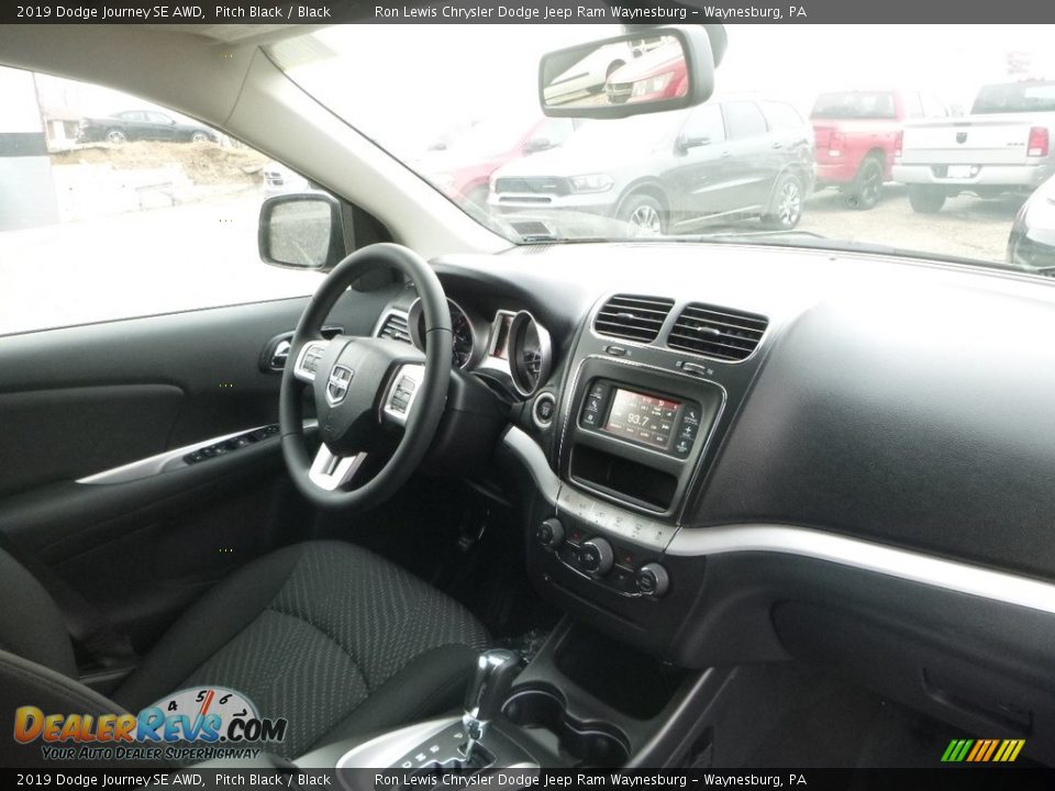 2019 Dodge Journey SE AWD Pitch Black / Black Photo #11