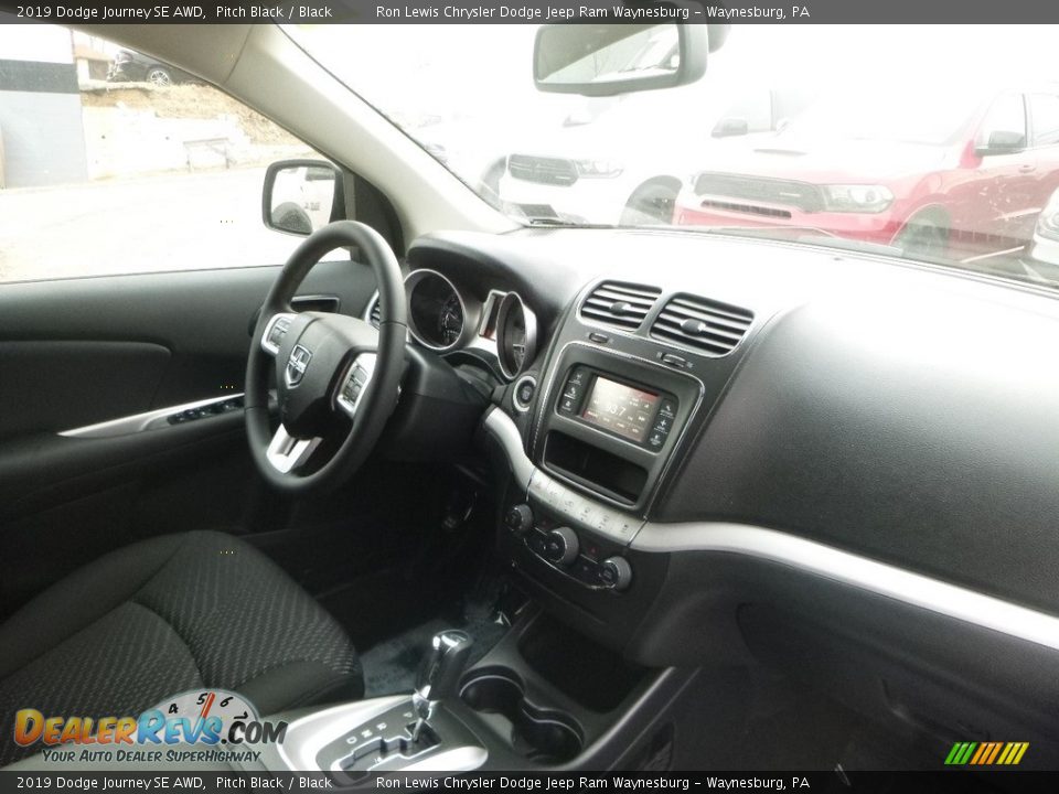 2019 Dodge Journey SE AWD Pitch Black / Black Photo #11