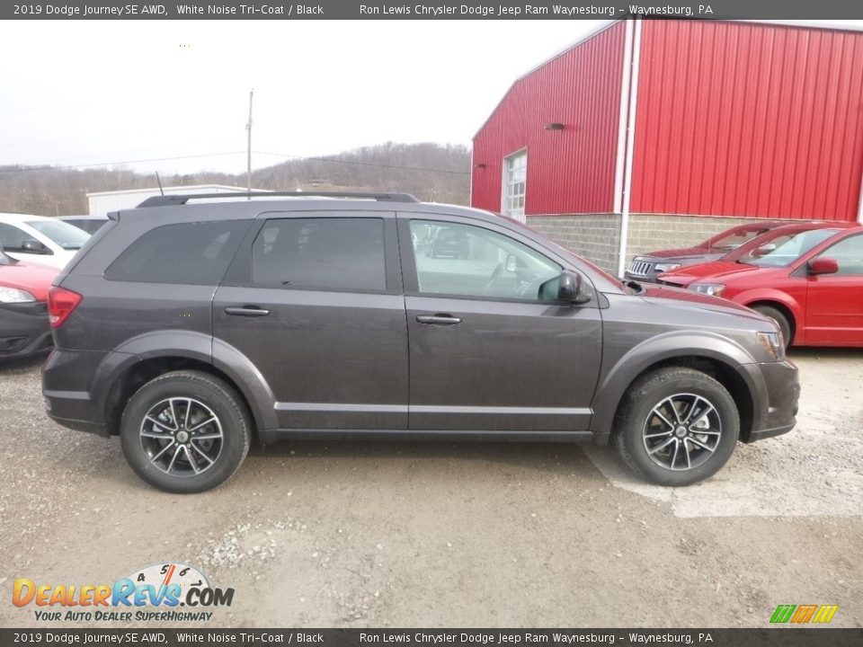 White Noise Tri-Coat 2019 Dodge Journey SE AWD Photo #6