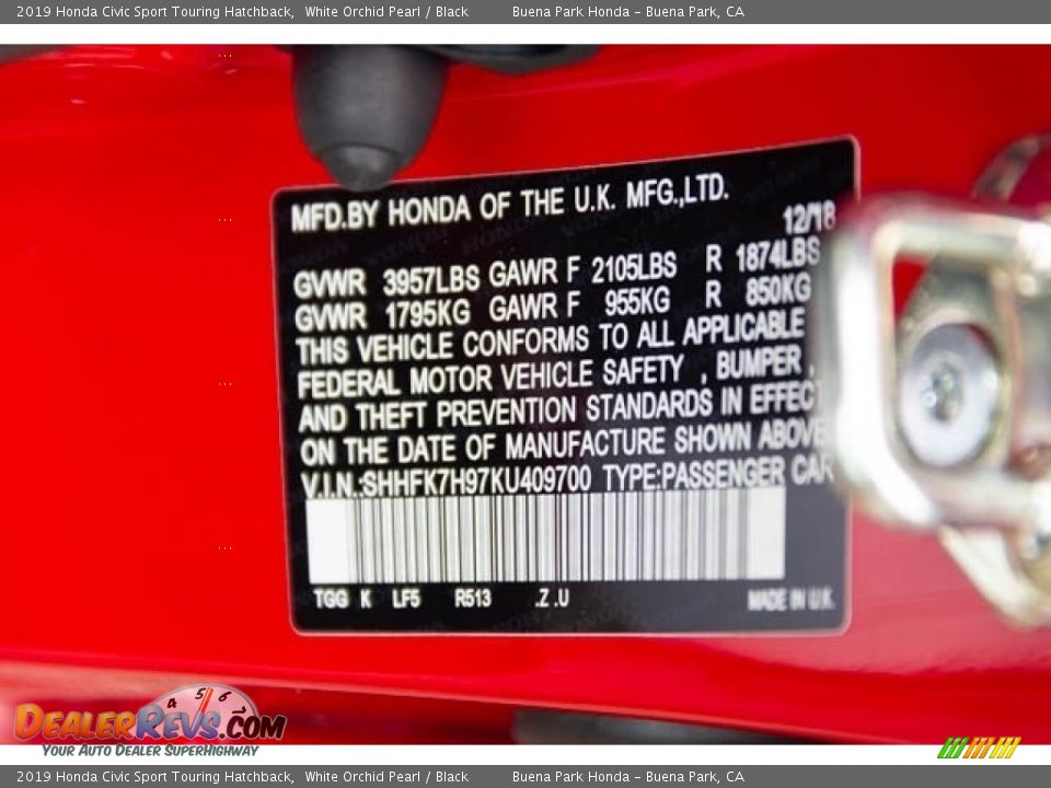 2019 Honda Civic Sport Touring Hatchback White Orchid Pearl / Black Photo #32