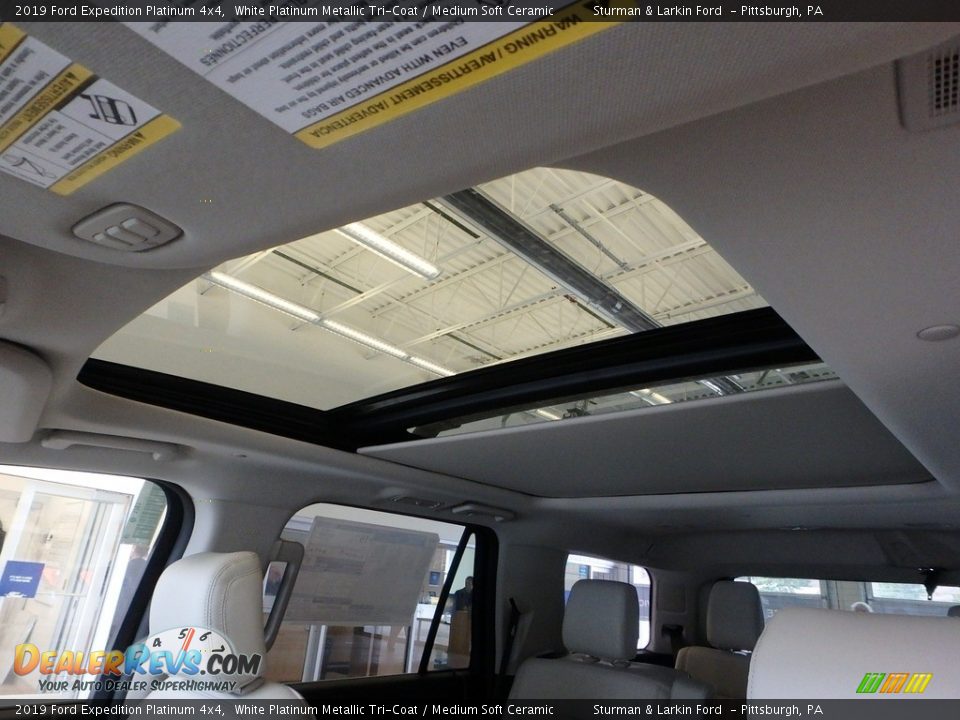 2019 Ford Expedition Platinum 4x4 White Platinum Metallic Tri-Coat / Medium Soft Ceramic Photo #15