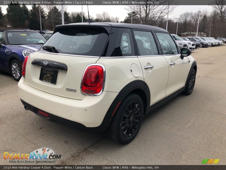 2019 Mini Hardtop Cooper 4 Door Pepper White / Carbon Black Photo #2