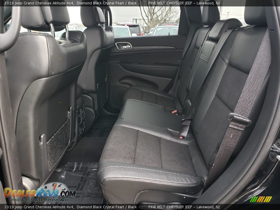 2019 Jeep Grand Cherokee Altitude 4x4 Diamond Black Crystal Pearl / Black Photo #6