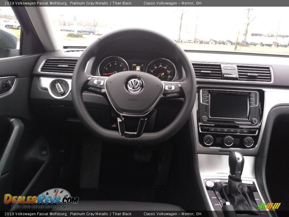 2019 Volkswagen Passat Wolfsburg Platinum Gray Metallic / Titan Black Photo #3