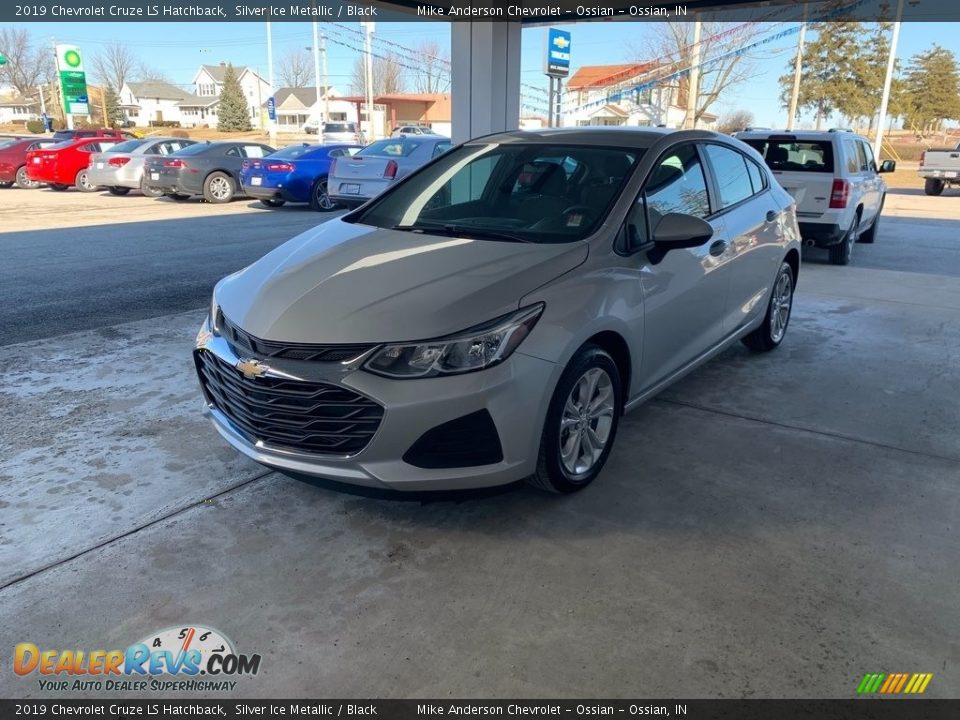 2019 Chevrolet Cruze LS Hatchback Silver Ice Metallic / Black Photo #2