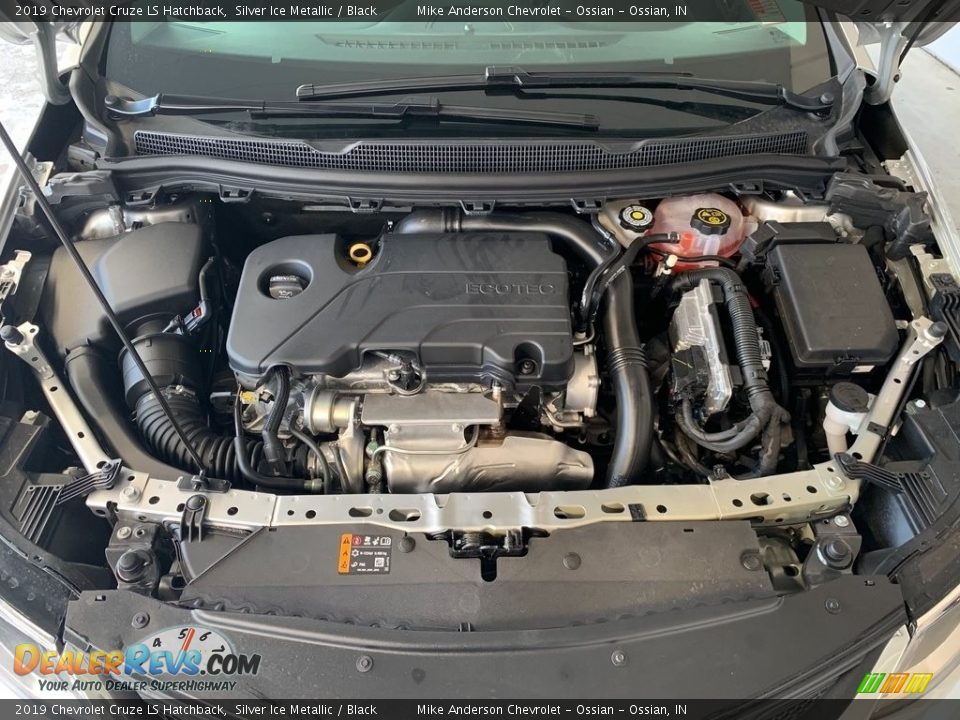 2019 Chevrolet Cruze LS Hatchback Silver Ice Metallic / Black Photo #8