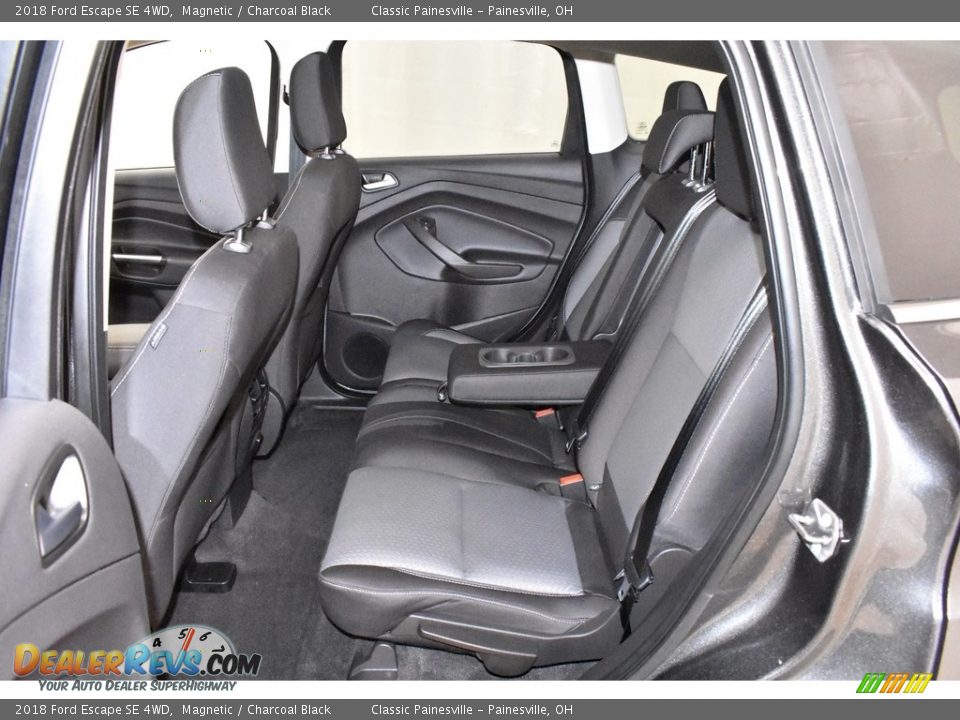 2018 Ford Escape SE 4WD Magnetic / Charcoal Black Photo #9