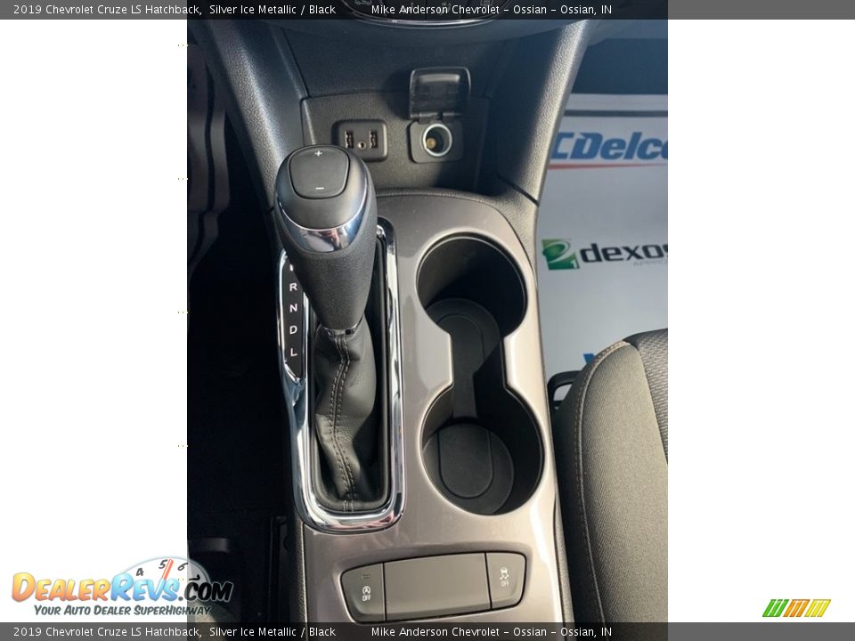 2019 Chevrolet Cruze LS Hatchback Silver Ice Metallic / Black Photo #18
