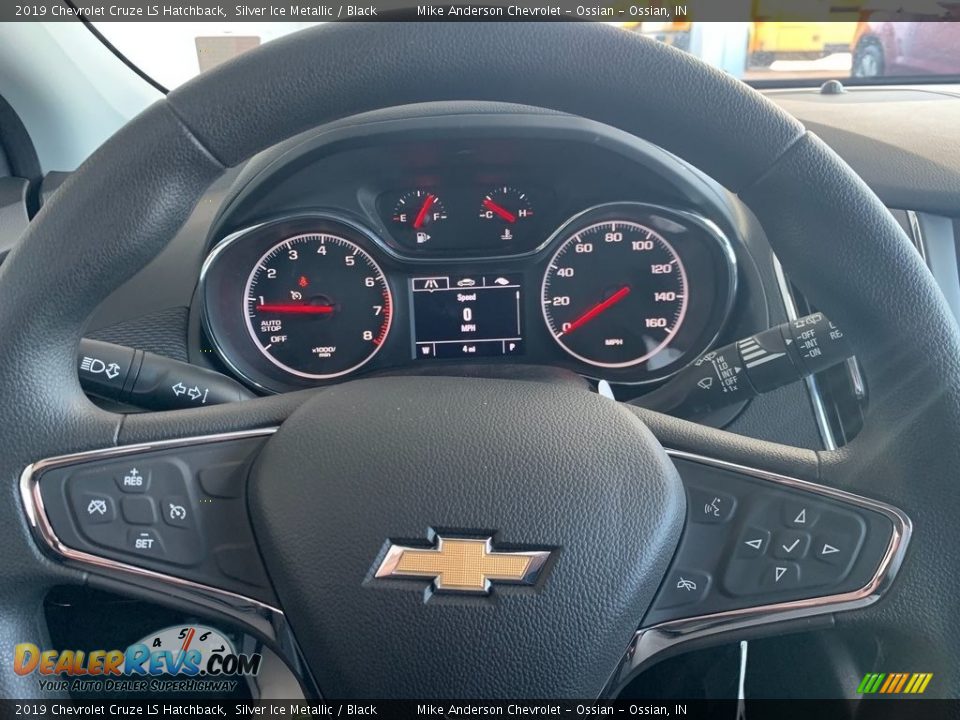 2019 Chevrolet Cruze LS Hatchback Silver Ice Metallic / Black Photo #19