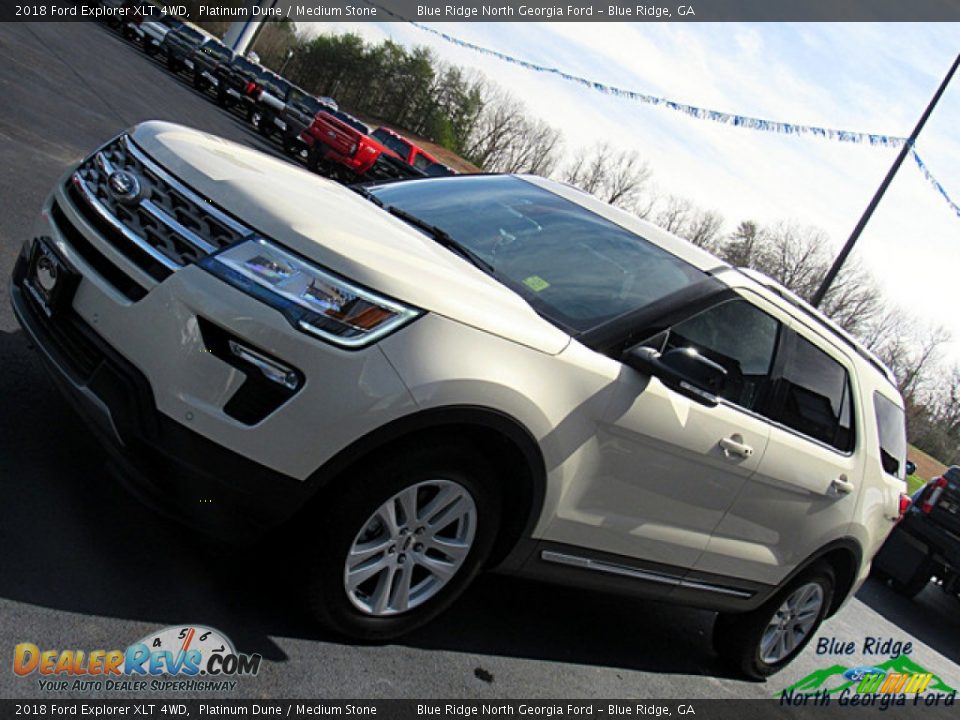 2018 Ford Explorer XLT 4WD Platinum Dune / Medium Stone Photo #31