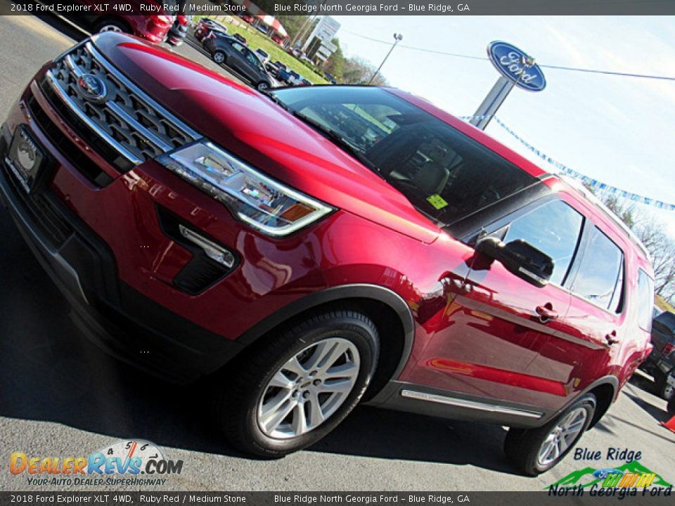 2018 Ford Explorer XLT 4WD Ruby Red / Medium Stone Photo #32