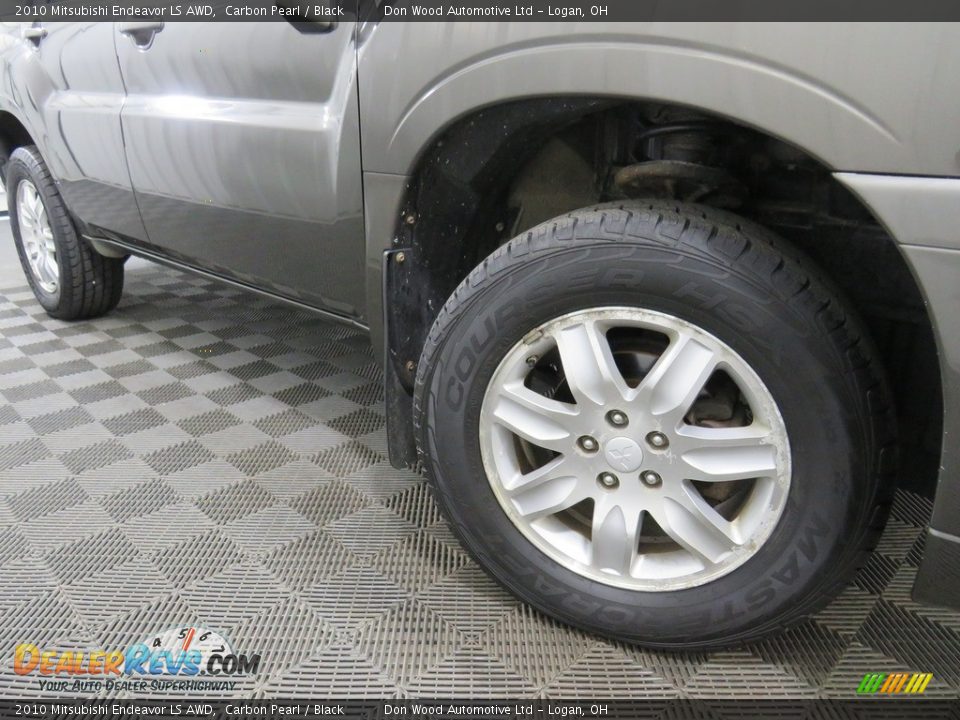 2010 Mitsubishi Endeavor LS AWD Carbon Pearl / Black Photo #2