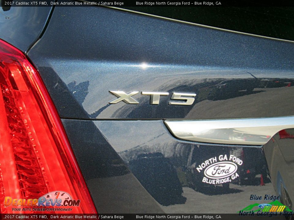 2017 Cadillac XT5 FWD Dark Adriatic Blue Metallic / Sahara Beige Photo #32