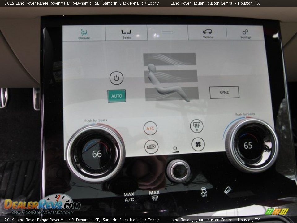 2019 Land Rover Range Rover Velar R-Dynamic HSE Santorini Black Metallic / Ebony Photo #32