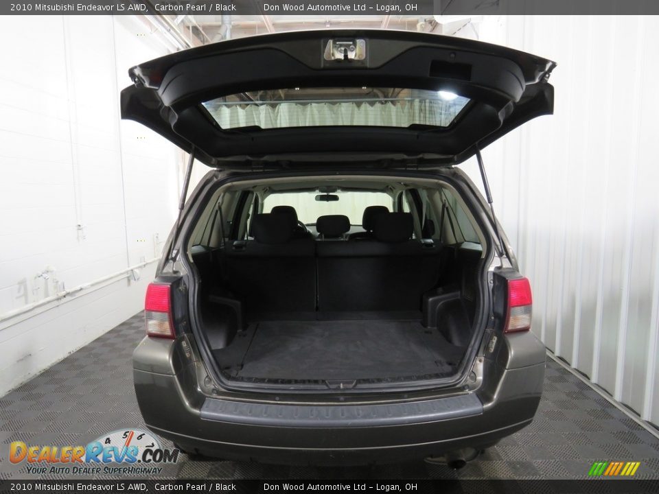 2010 Mitsubishi Endeavor LS AWD Carbon Pearl / Black Photo #12