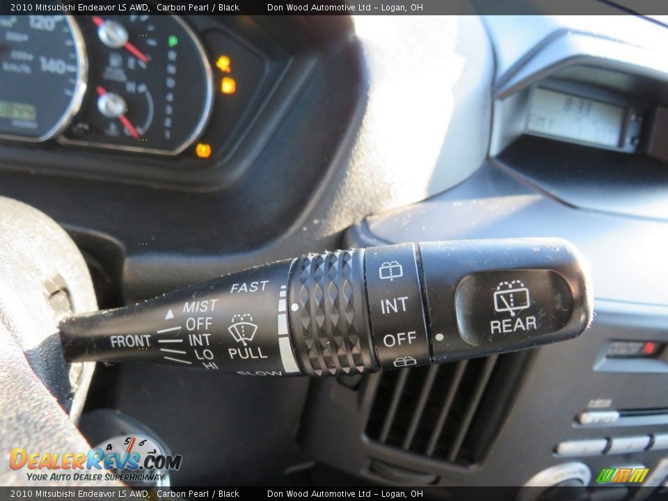 2010 Mitsubishi Endeavor LS AWD Carbon Pearl / Black Photo #23