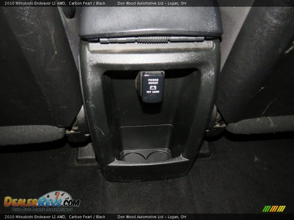 2010 Mitsubishi Endeavor LS AWD Carbon Pearl / Black Photo #35