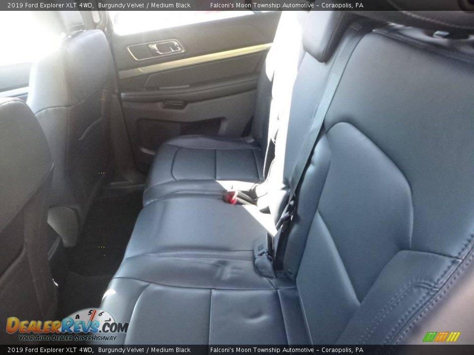 2019 Ford Explorer XLT 4WD Burgundy Velvet / Medium Black Photo #8