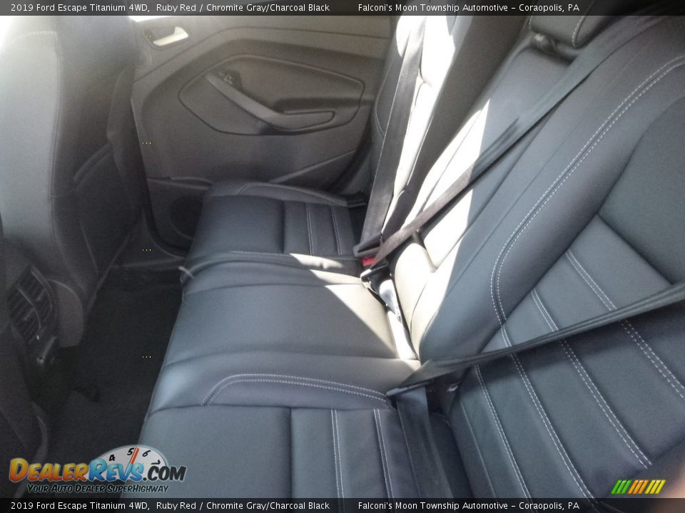 2019 Ford Escape Titanium 4WD Ruby Red / Chromite Gray/Charcoal Black Photo #8