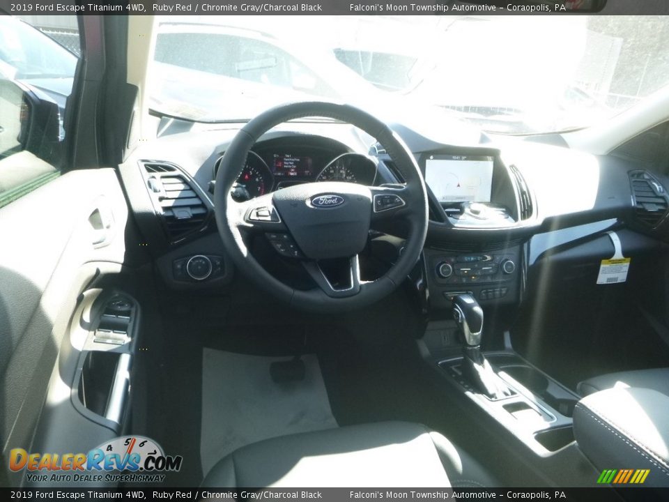 2019 Ford Escape Titanium 4WD Ruby Red / Chromite Gray/Charcoal Black Photo #9