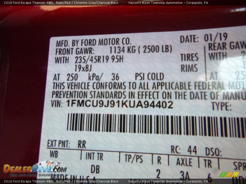 2019 Ford Escape Titanium 4WD Ruby Red / Chromite Gray/Charcoal Black Photo #11