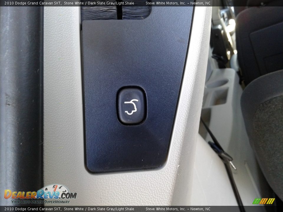 2010 Dodge Grand Caravan SXT Stone White / Dark Slate Gray/Light Shale Photo #15