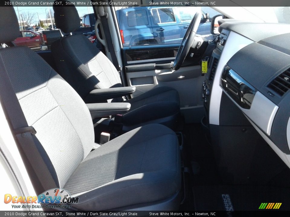 2010 Dodge Grand Caravan SXT Stone White / Dark Slate Gray/Light Shale Photo #18