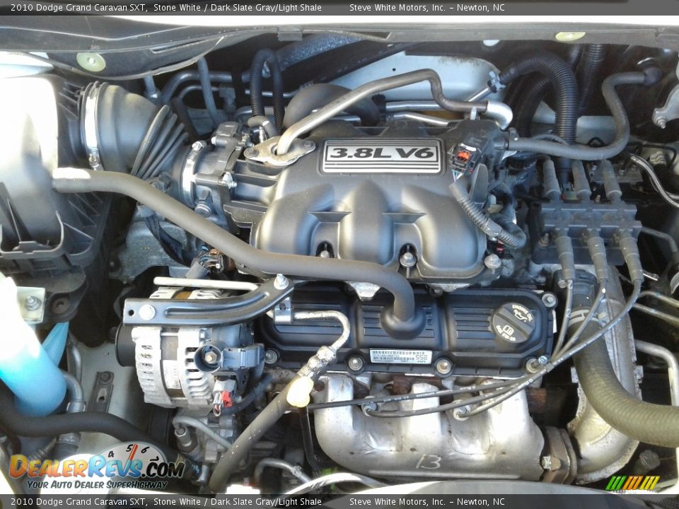 2010 Dodge Grand Caravan SXT Stone White / Dark Slate Gray/Light Shale Photo #28