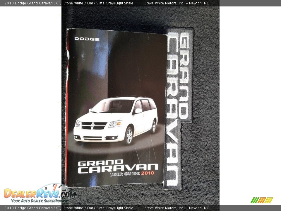 2010 Dodge Grand Caravan SXT Stone White / Dark Slate Gray/Light Shale Photo #30