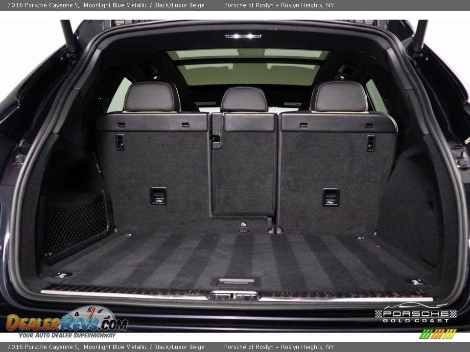 2016 Porsche Cayenne S Moonlight Blue Metallic / Black/Luxor Beige Photo #8