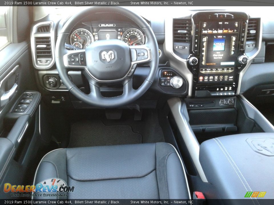 2019 Ram 1500 Laramie Crew Cab 4x4 Billett Silver Metallic / Black Photo #34