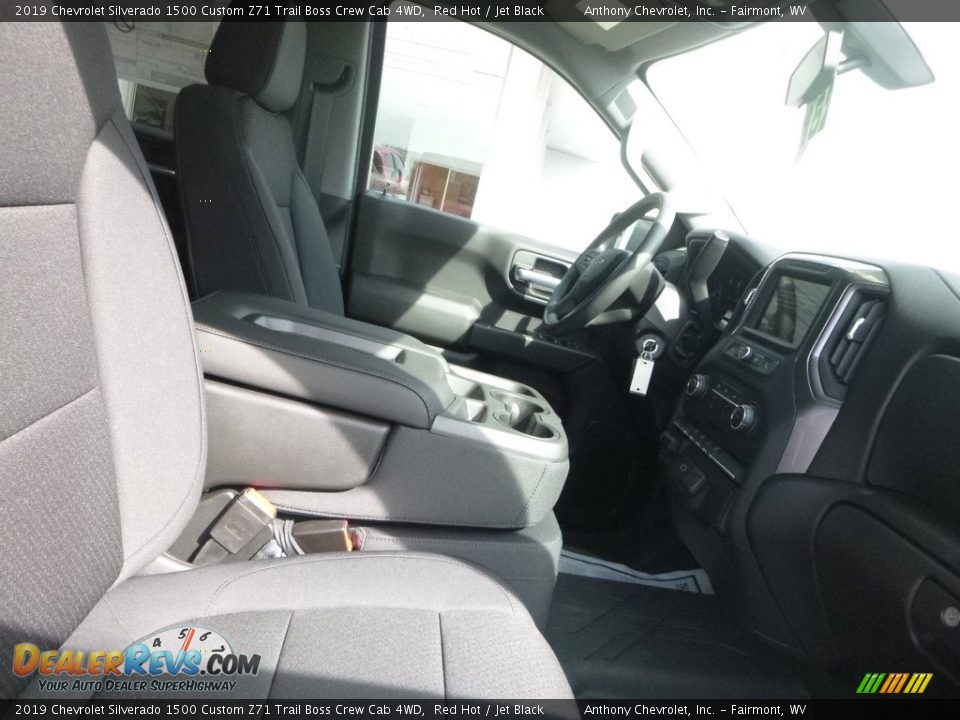 2019 Chevrolet Silverado 1500 Custom Z71 Trail Boss Crew Cab 4WD Red Hot / Jet Black Photo #3