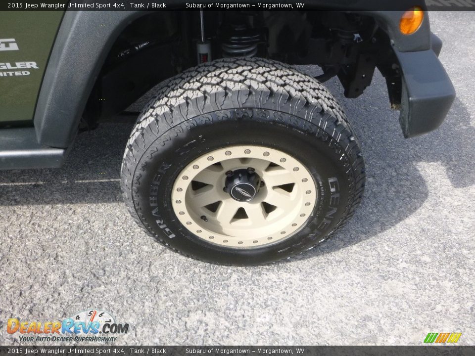 2015 Jeep Wrangler Unlimited Sport 4x4 Tank / Black Photo #2
