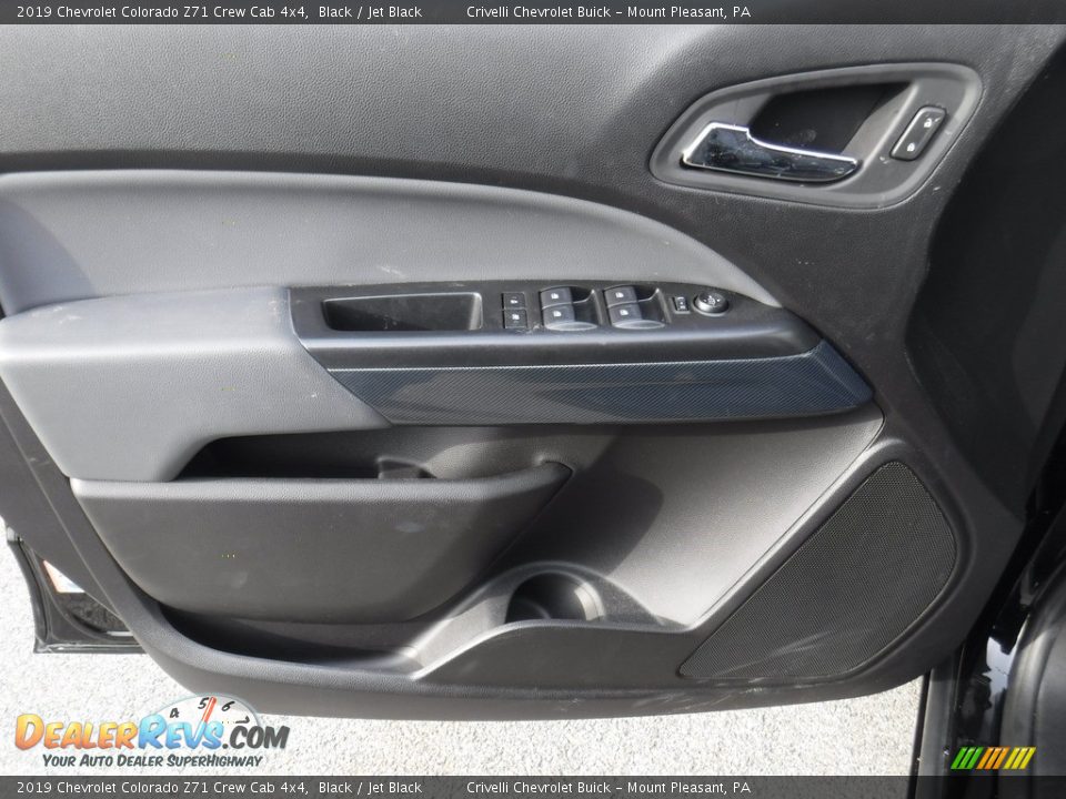 Door Panel of 2019 Chevrolet Colorado Z71 Crew Cab 4x4 Photo #14