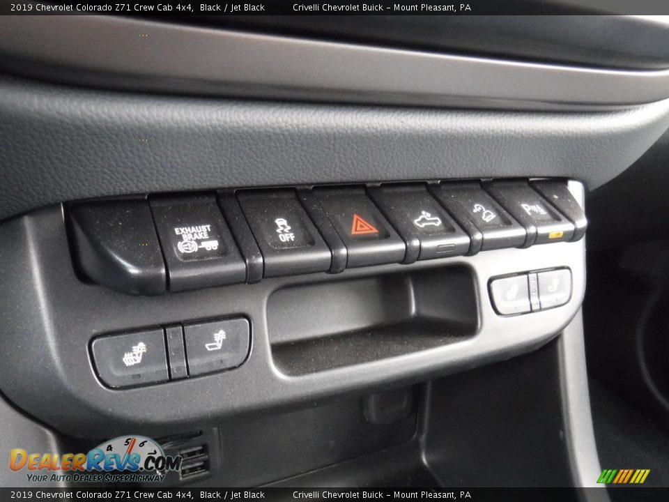 Controls of 2019 Chevrolet Colorado Z71 Crew Cab 4x4 Photo #25