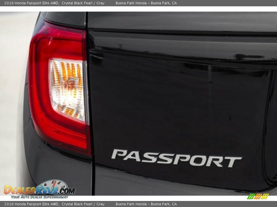 2019 Honda Passport Elite AWD Crystal Black Pearl / Gray Photo #6