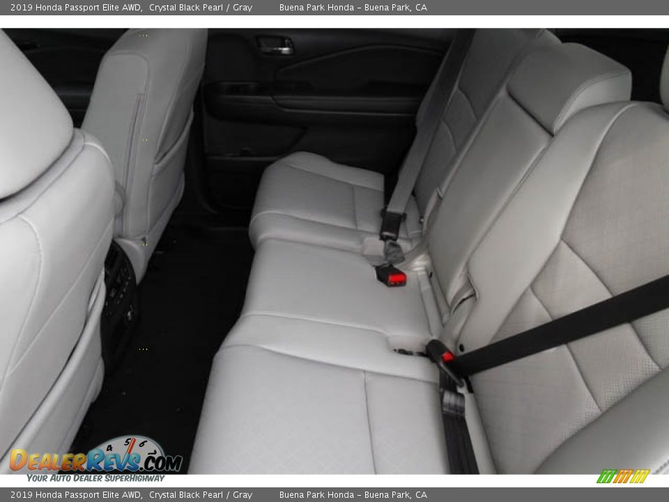 2019 Honda Passport Elite AWD Crystal Black Pearl / Gray Photo #16