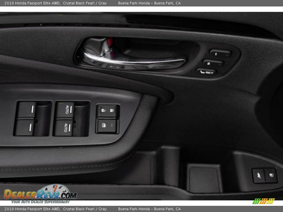 2019 Honda Passport Elite AWD Crystal Black Pearl / Gray Photo #35