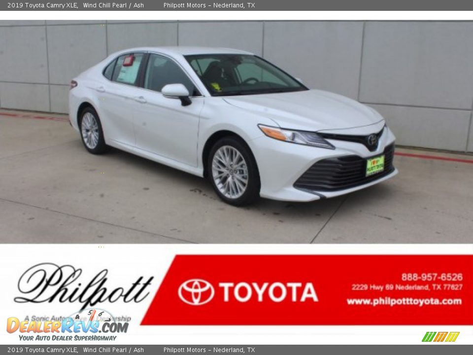 2019 Toyota Camry XLE Wind Chill Pearl / Ash Photo #1