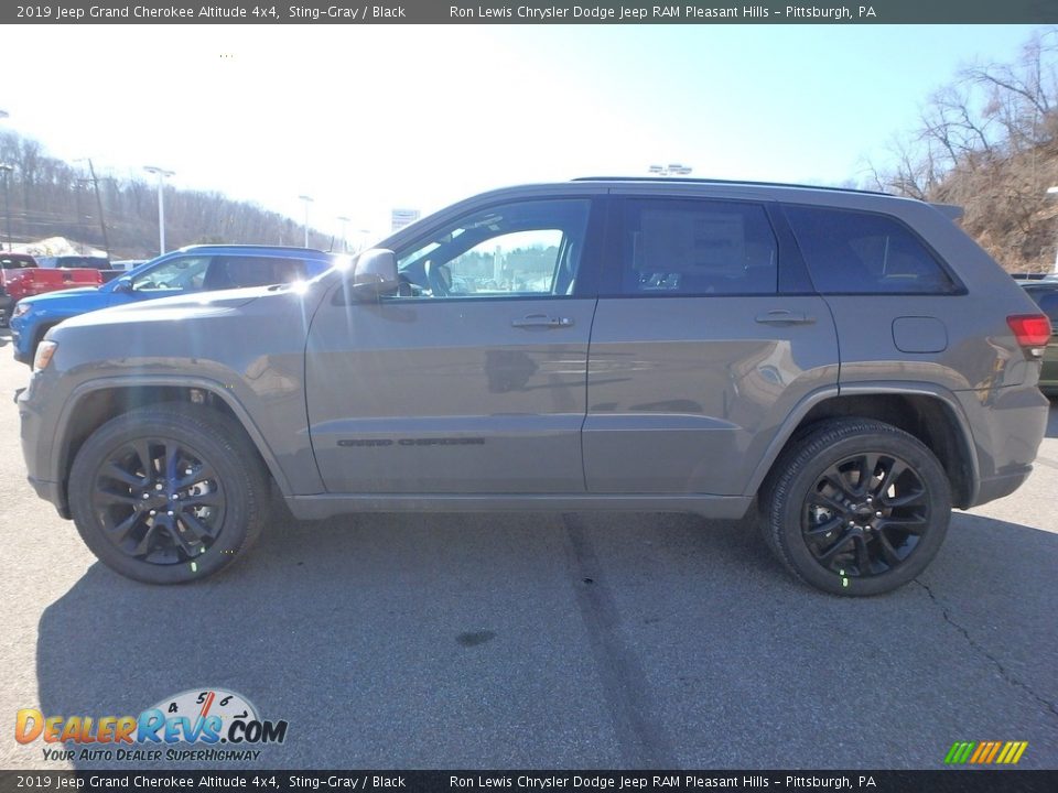 2019 Jeep Grand Cherokee Altitude 4x4 Sting-Gray / Black Photo #2
