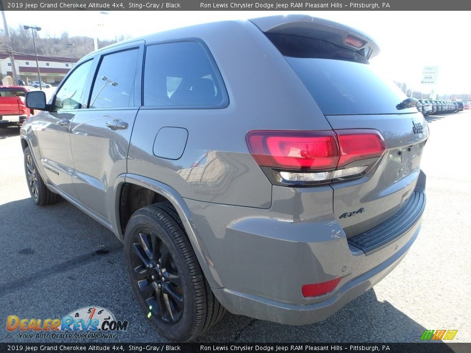 2019 Jeep Grand Cherokee Altitude 4x4 Sting-Gray / Black Photo #3