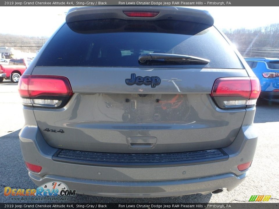 2019 Jeep Grand Cherokee Altitude 4x4 Sting-Gray / Black Photo #4