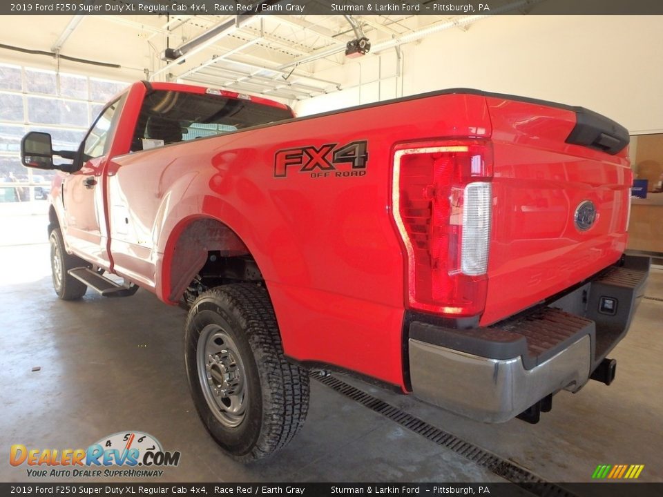 2019 Ford F250 Super Duty XL Regular Cab 4x4 Race Red / Earth Gray Photo #3