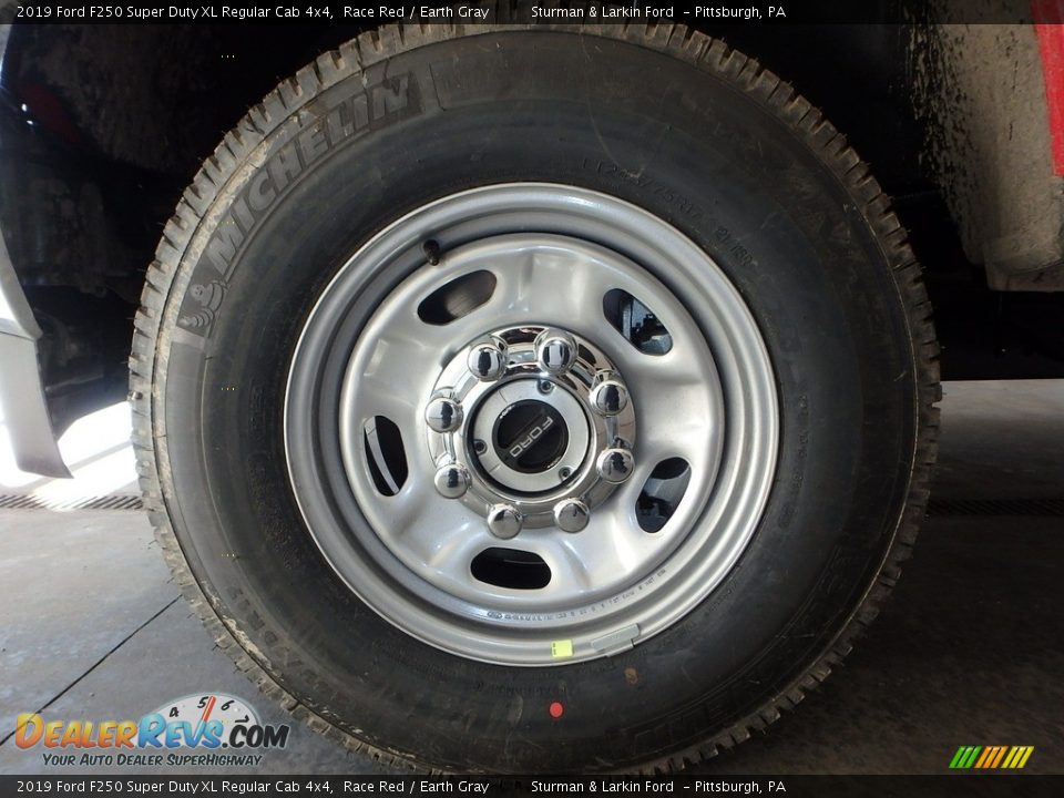 2019 Ford F250 Super Duty XL Regular Cab 4x4 Race Red / Earth Gray Photo #5