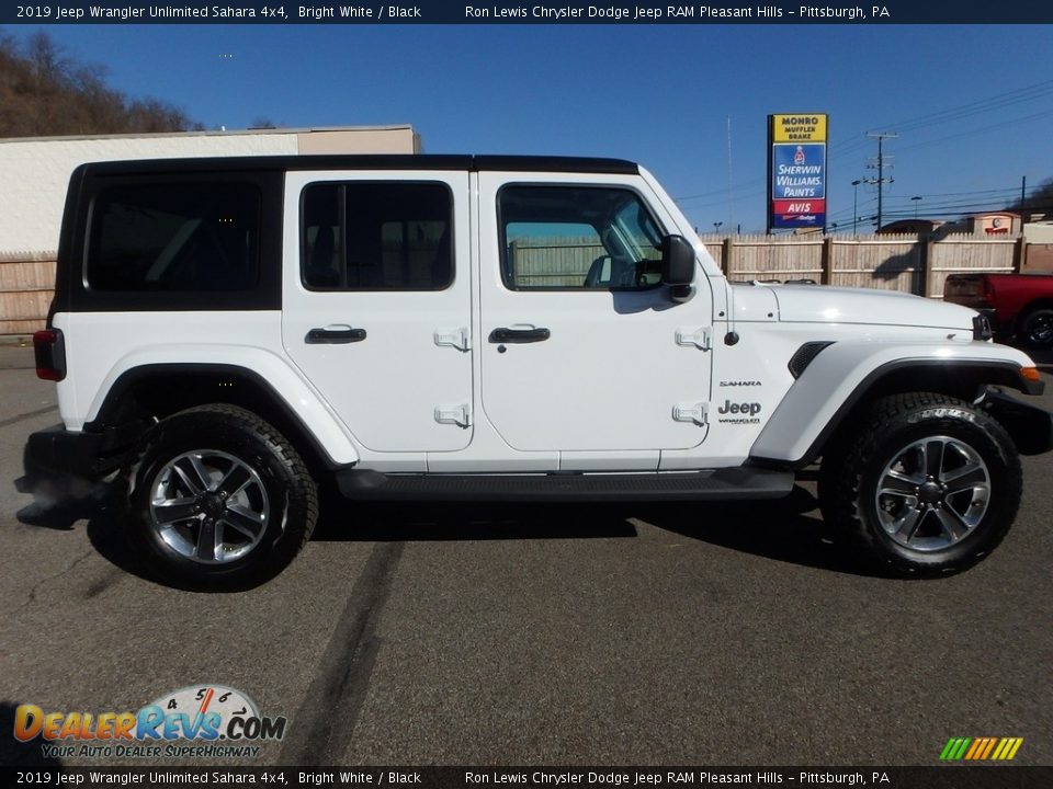 2019 Jeep Wrangler Unlimited Sahara 4x4 Bright White / Black Photo #7