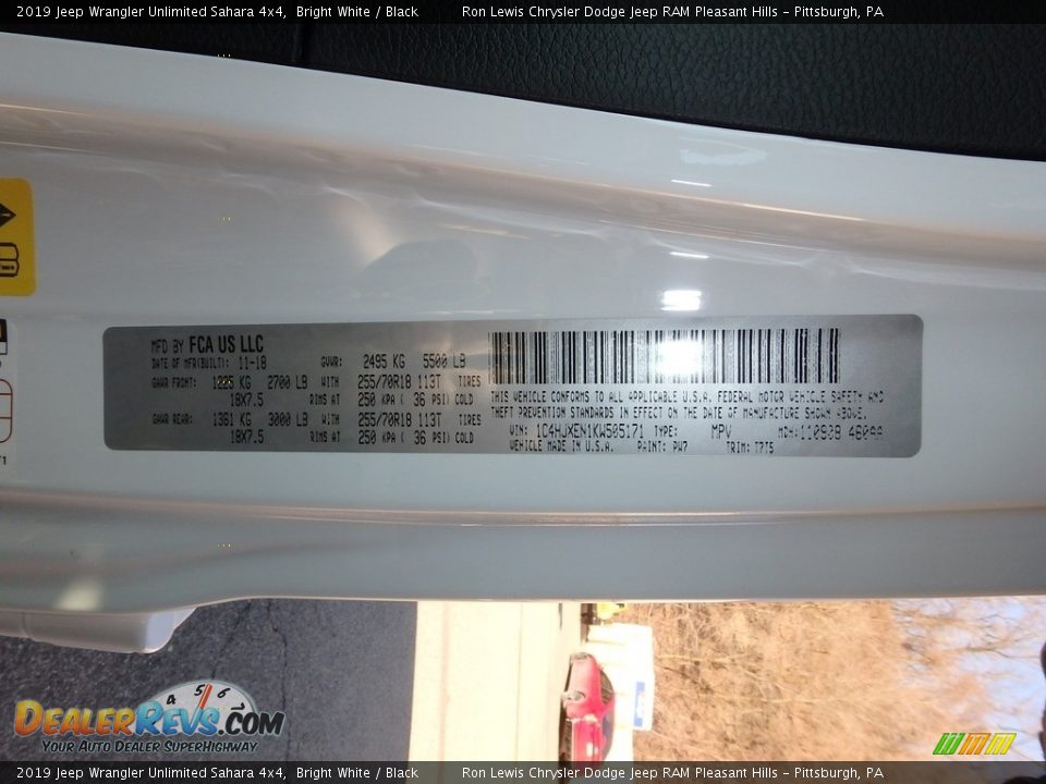 2019 Jeep Wrangler Unlimited Sahara 4x4 Bright White / Black Photo #15