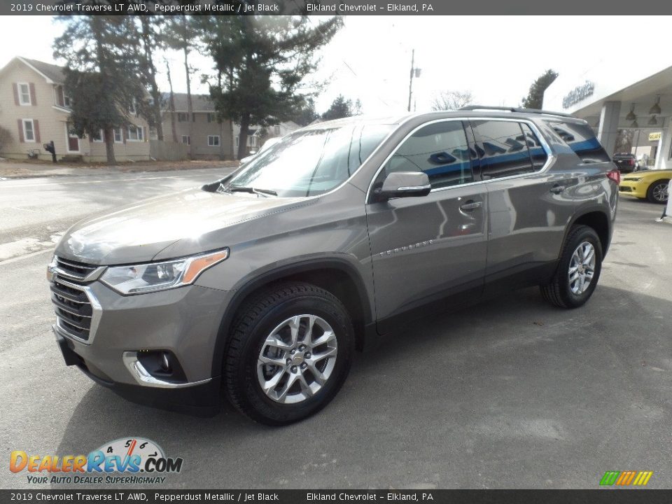 2019 Chevrolet Traverse LT AWD Pepperdust Metallic / Jet Black Photo #4